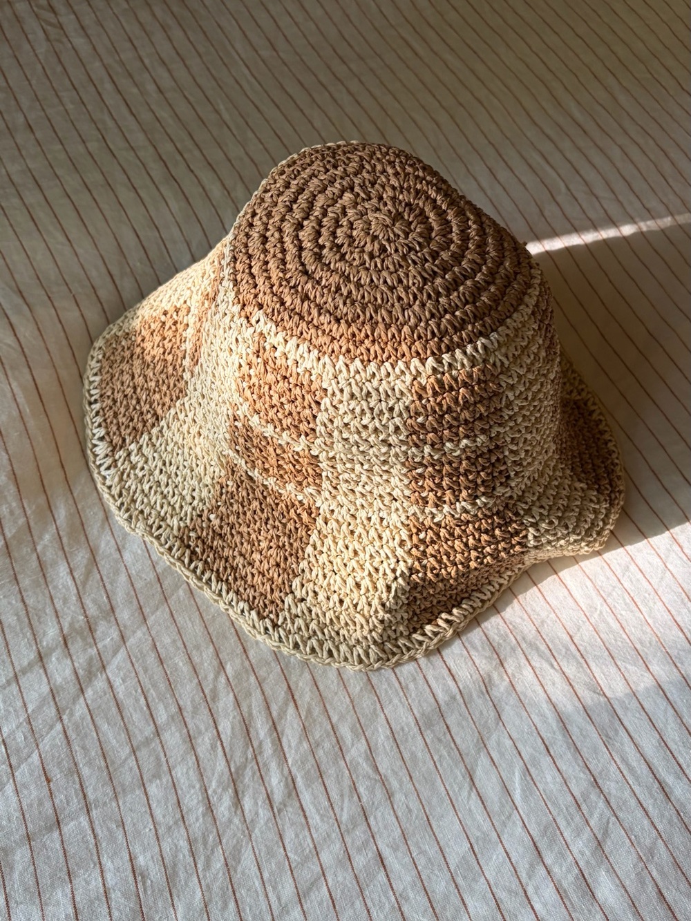 Two-Tone Woven Beige & Brown Bucket Hat